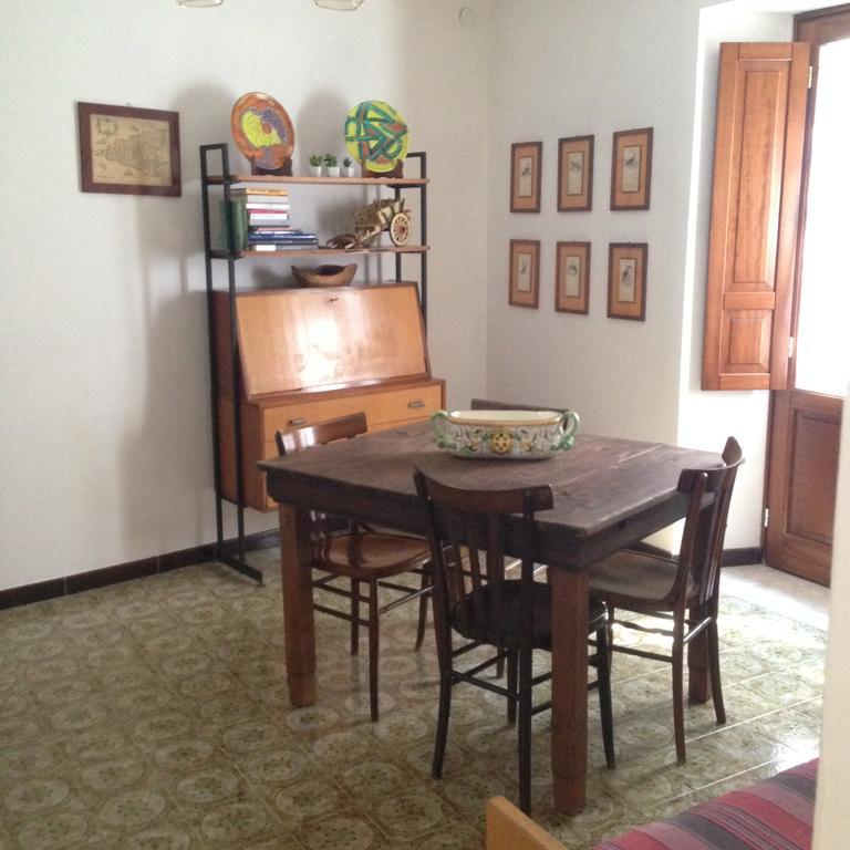 Cortile Via Sales 11 Apartman Erice Szoba fotó